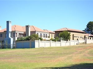 1063 m² Land available in Three Rivers East