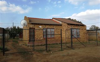 2 Bedroom House in Tsakane
