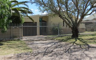 3 Bedroom House in Humansdorp