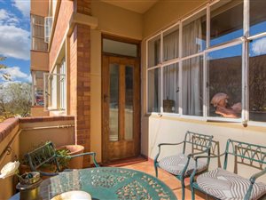 2 Bed Apartment in Houghton Estate