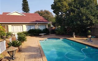 4 Bedroom House in Meyerspark