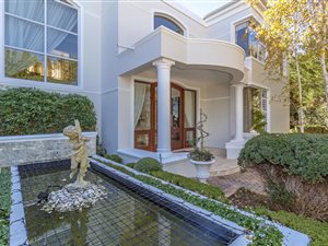 4 Bed House in Helderberg Estate
