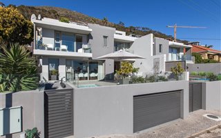 3 Bedroom Townhouse in Green Point