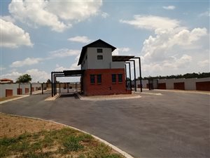 508 m² Land available in Mnandi AH