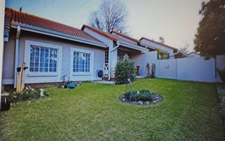 2 Bedroom Townhouse in Thornhill Estate