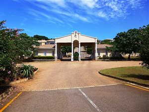 3 Bed Simplex in Illovo Beach