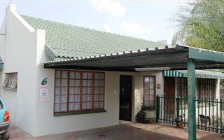3 Bedroom Townhouse in Bela-Bela (Warmbaths)