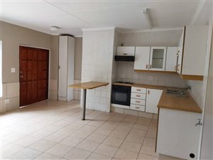 2 Bed Flat in Sinoville