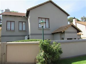 3 Bedroom House in Olympus AH