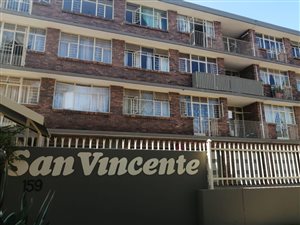 3 Bed Apartment in Sinoville