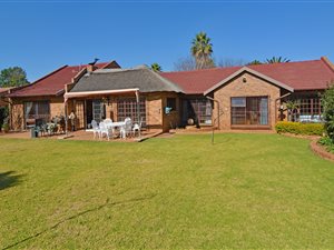 4 Bed House in Sunward Park