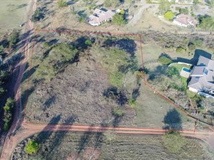 1 ha Land available in White River