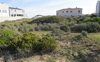 350 m² Land available in Calypso Beach
