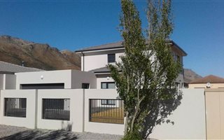3 Bedroom House in Anchorage Park