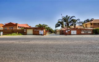 3 Bedroom Flat in Magalieskruin