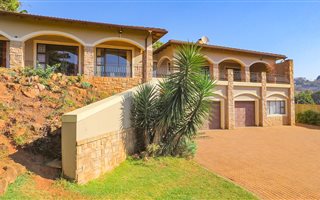 4 Bedroom House in Kloof