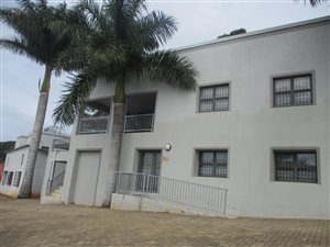 3 Bed Townhouse in Marina Beach