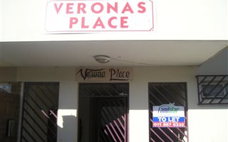 2 Bedroom Apartment in Rosettenville