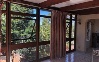 4 Bedroom House in Ridgeway