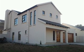 4 Bedroom House in Eldo View