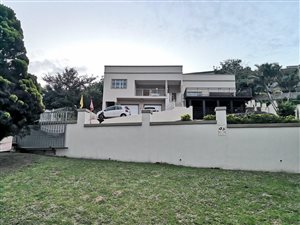 5 Bed House in Blythedale Beach