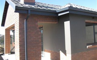 3 Bedroom House in Clayville East