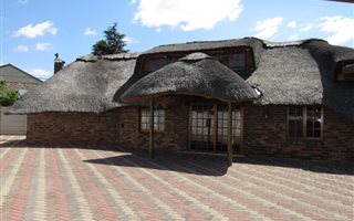 3 Bedroom House in Penina Park