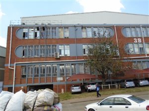 3271 m² Commercial space in Bonela