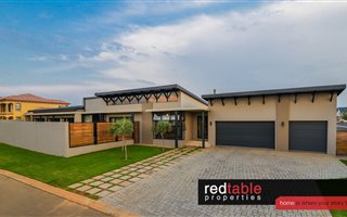 4 Bedroom House in Hazeldean (Silverlakes Surroundings)