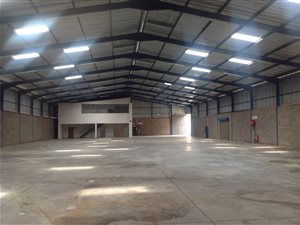 2850 m² Industrial space in Stormill
