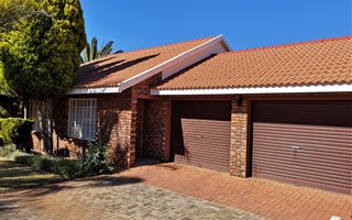 2 Bedroom Townhouse in Doringkruin