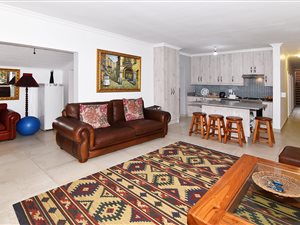 5 Bedroom House in Rondebosch East