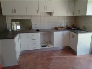 4 Bed House in Pelikan Park
