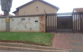 3 Bedroom House in Eldorado Park