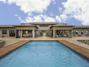 5 Bed House in Honingklip AH
