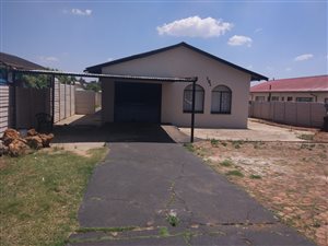 4 Bed House in East Lynne