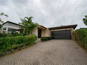 3 Bed House in Palm Lakes Estate