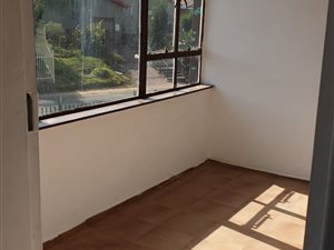 2.5 Bed Flat in Laudium