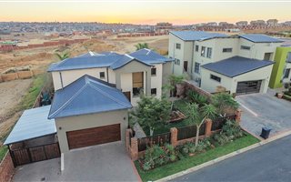 3 Bedroom House in Amberfield