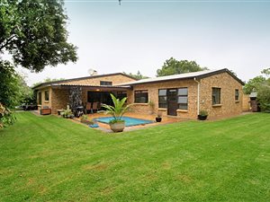5 Bedroom House in Rome Glen