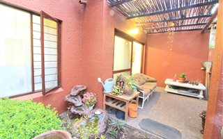 2 Bedroom Apartment in Sunninghill