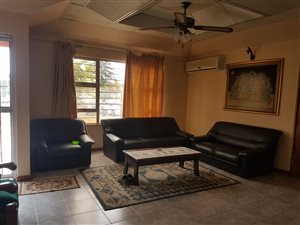 8 Bed House in Wild En Weide