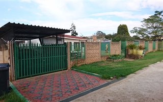2 Bedroom House in Southfork