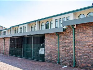 3 Bed Duplex in Sinoville