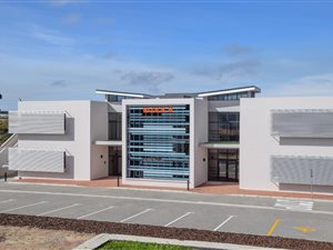 76 m² Commercial space in Blue Mountain Village