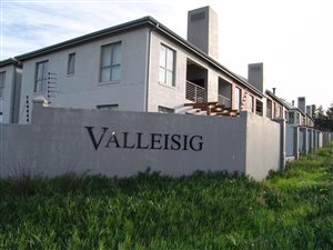 2 Bed Apartment in Durbanville Central
