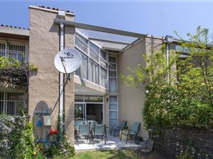 3 Bed House in Senderwood