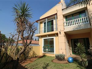 3 Bed Duplex in Bedford Gardens