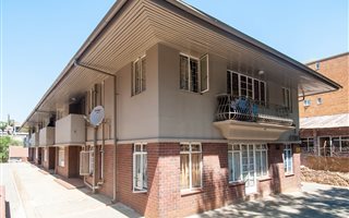 1 Bedroom Apartment in Arcadia
