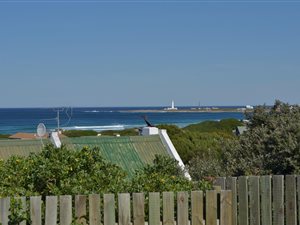 600 m² Land available in Cape St Francis